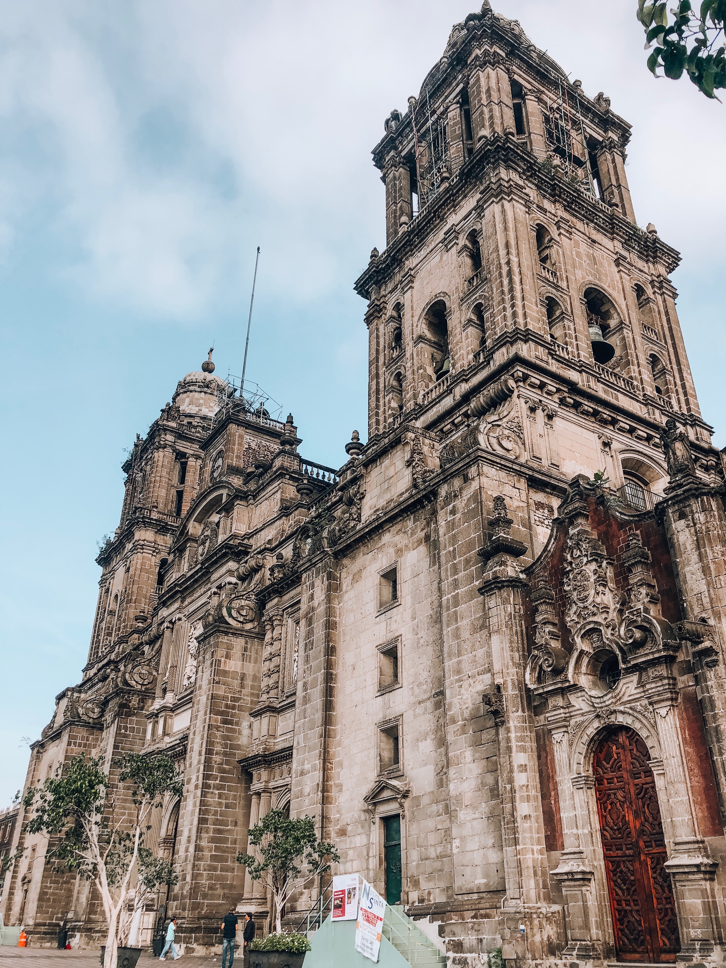 First Time Visitors Mexico City Travel Guide Blue Eyed Compass   Metropolitan Cathedral Zocalo Mexico City 