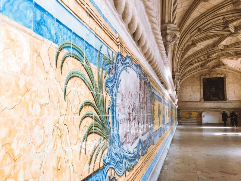 inside of the Jeronimos Monastery cloisters in Lisbon