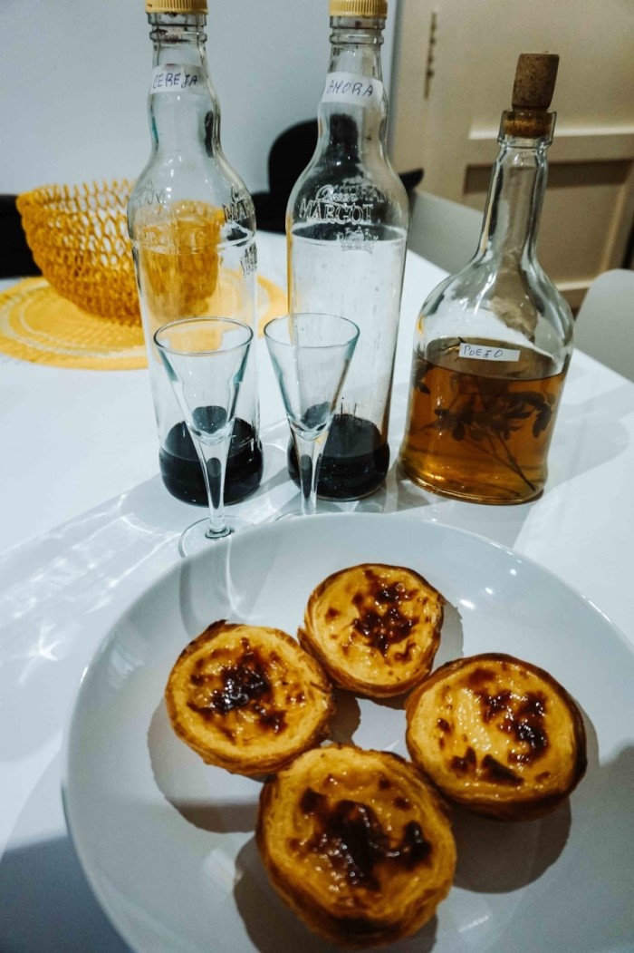 pasteis de nata in Lisbon, Blue Eyed Compass